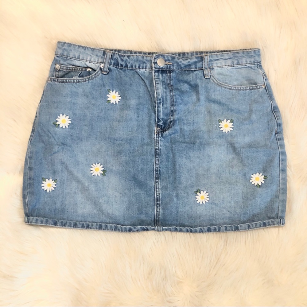 ❌SOLD❌Plus Forever 21 Skirt - Picture 1 of 8